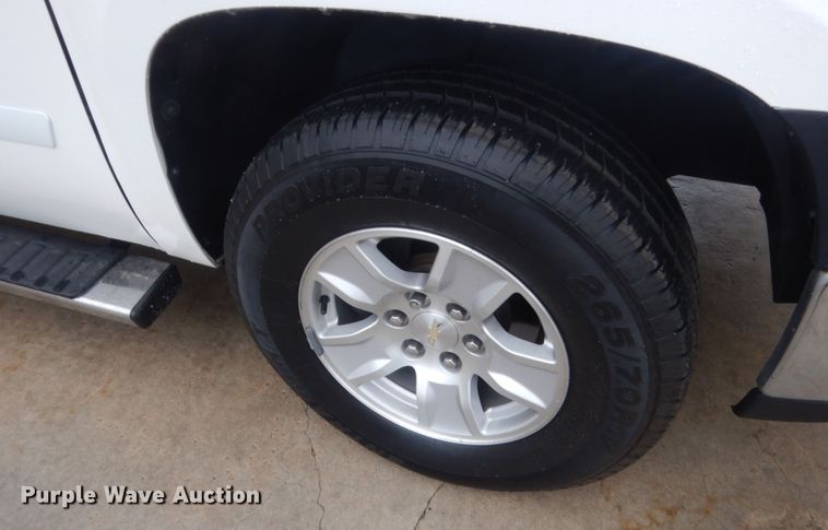 image for item HG9966 2009 GMC Sierra 1500  Crew Cab pickup truck