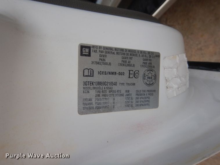 image for item HG9966 2009 GMC Sierra 1500  Crew Cab pickup truck