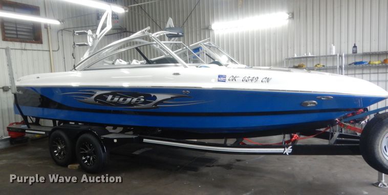 image for item HG9968 2006  Tige 24Ve boat