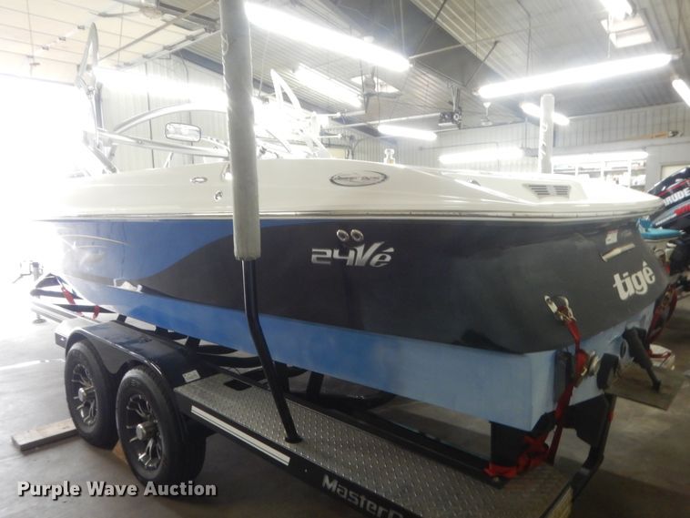 image for item HG9968 2006  Tige 24Ve boat