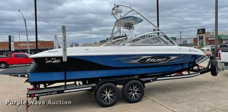 image for item HG9968 2006  Tige 24Ve boat