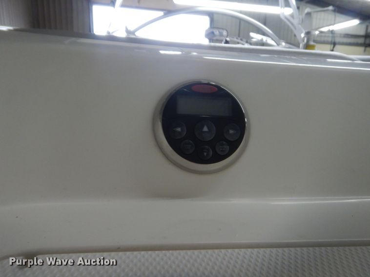 image for item HG9968 2006  Tige 24Ve boat