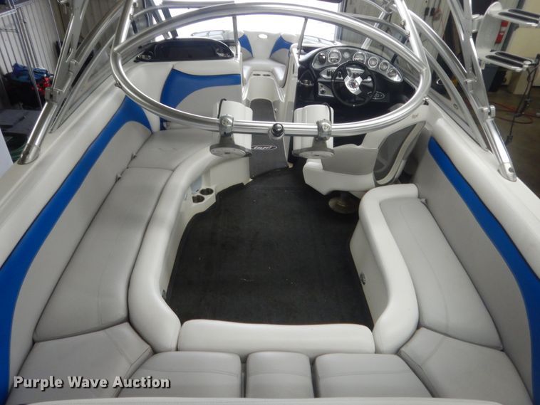 image for item HG9968 2006  Tige 24Ve boat