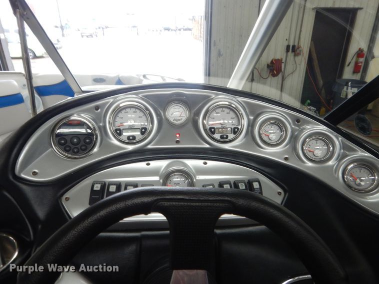 image for item HG9968 2006  Tige 24Ve boat