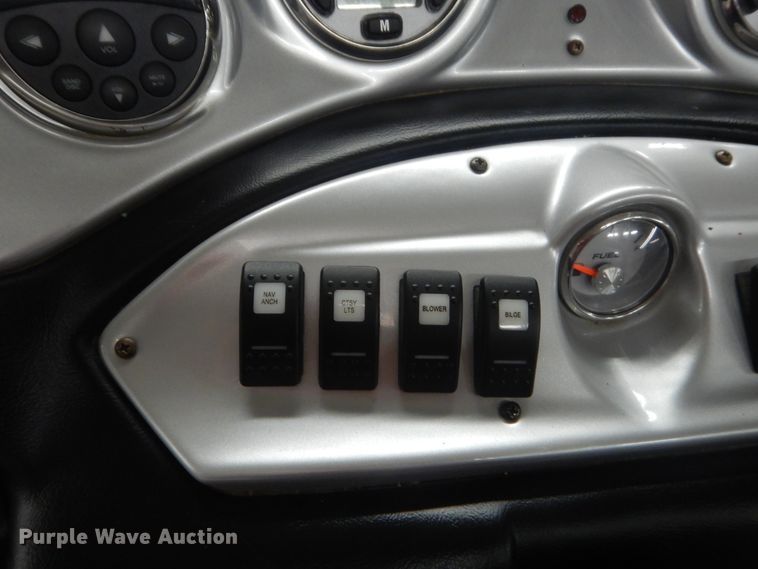 image for item HG9968 2006  Tige 24Ve boat