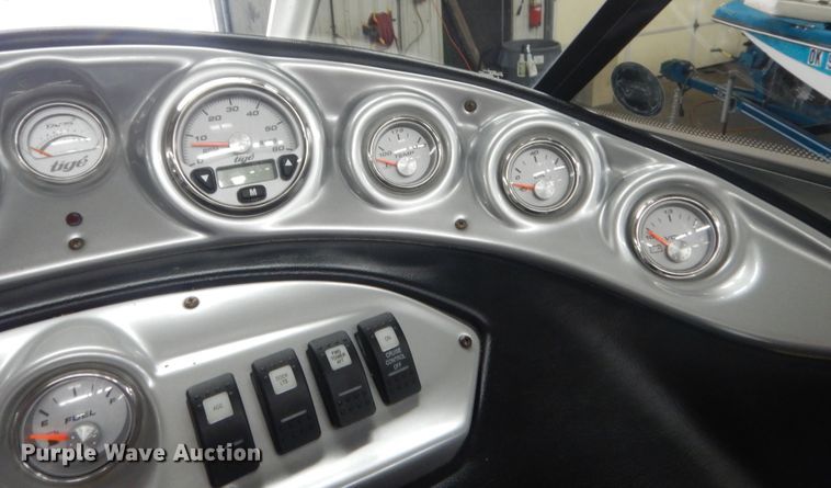 image for item HG9968 2006  Tige 24Ve boat