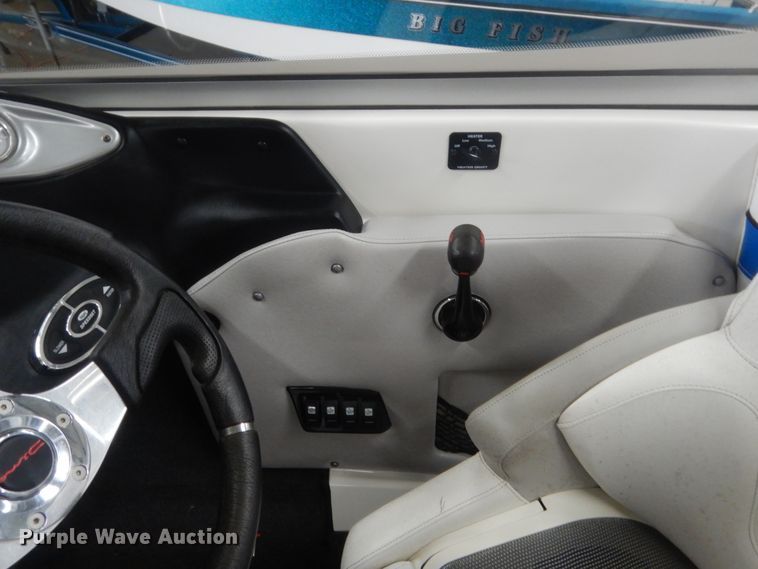 image for item HG9968 2006  Tige 24Ve boat