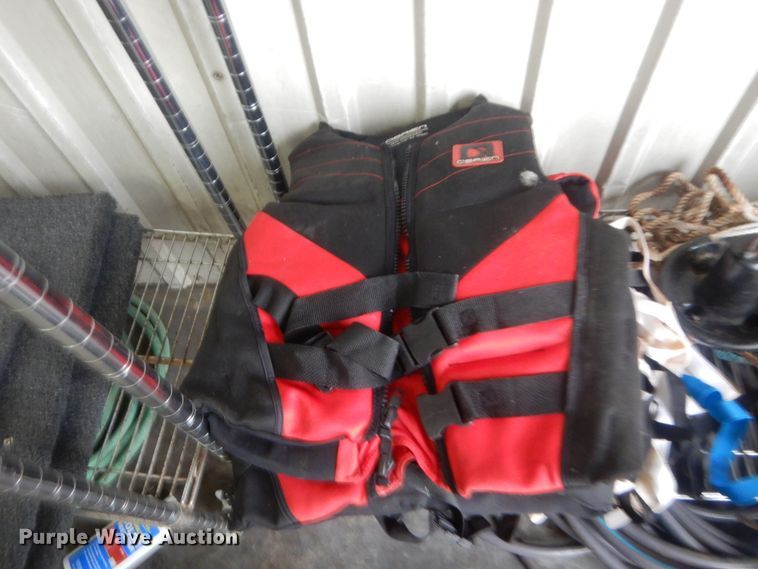 image for item HG9968 2006  Tige 24Ve boat