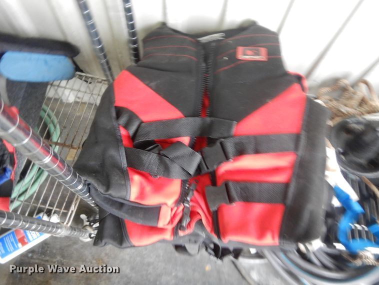 image for item HG9968 2006  Tige 24Ve boat