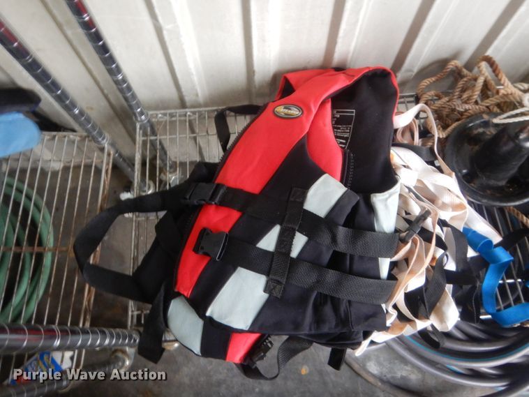 image for item HG9968 2006  Tige 24Ve boat