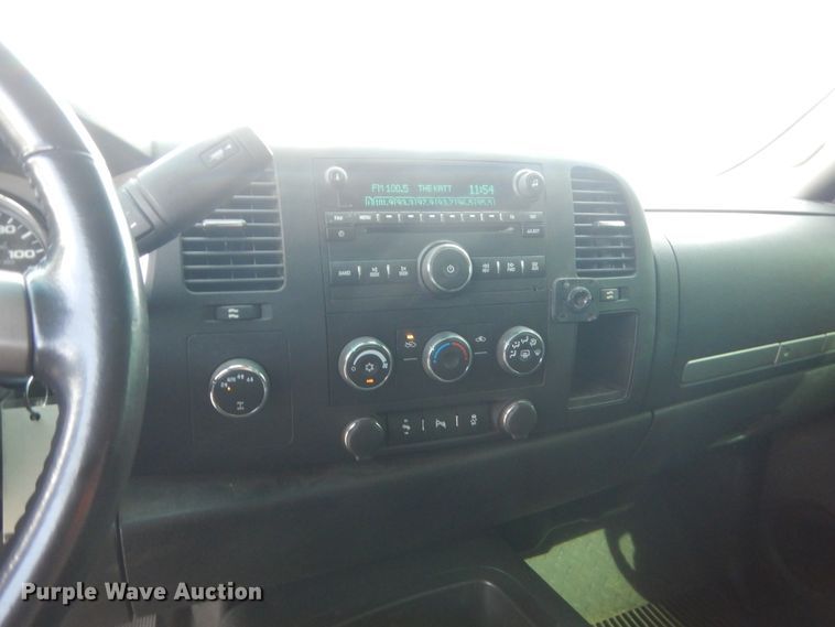 image for item HG9969 2012 GMC Sierra 1500  Crew Cab pickup truck