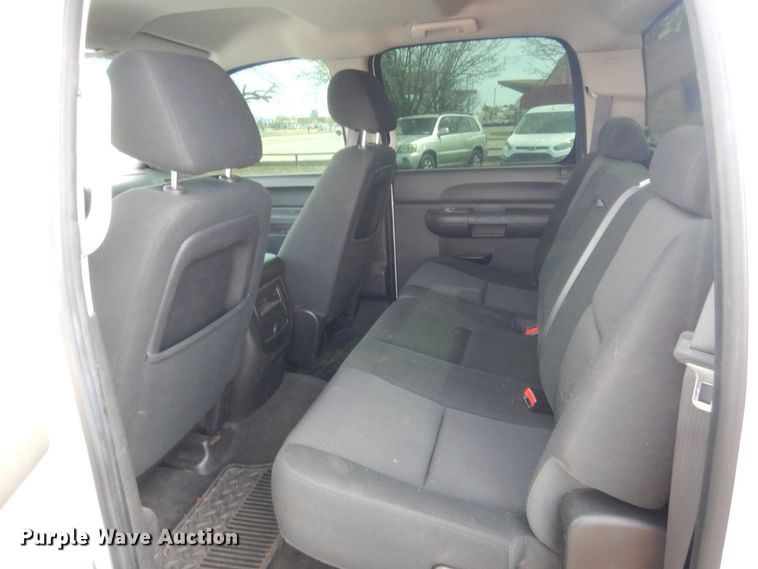 image for item HG9969 2012 GMC Sierra 1500  Crew Cab pickup truck