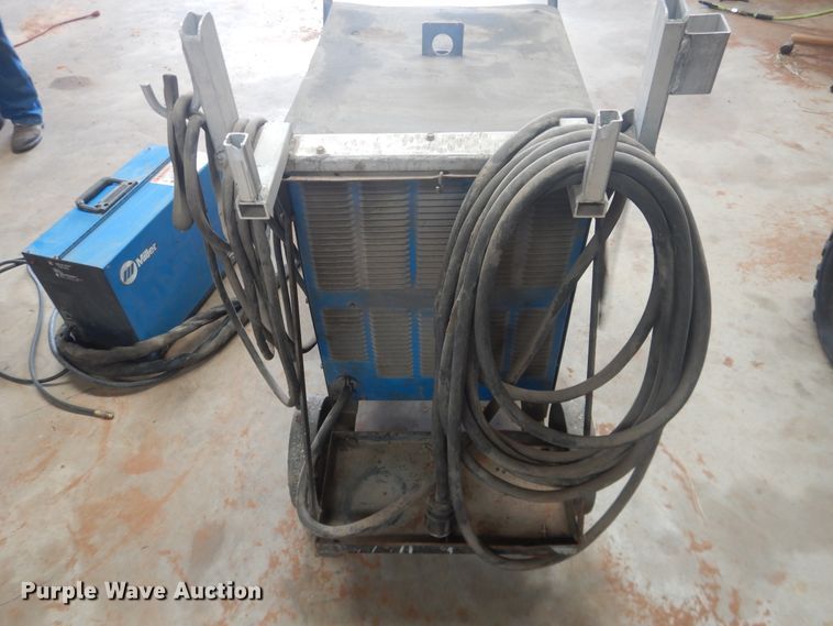 image for item HL9656 Miller Detweld 300 CV/DC welder