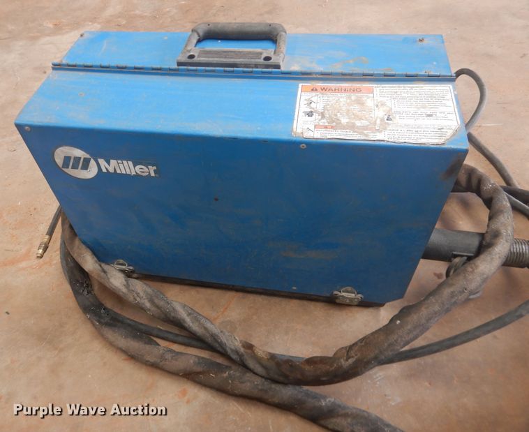 image for item HL9656 Miller Detweld 300 CV/DC welder