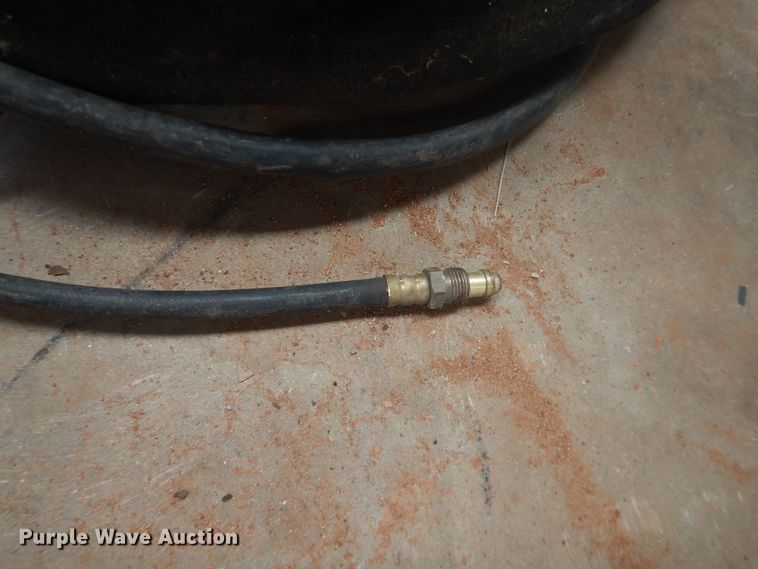 image for item HL9656 Miller Detweld 300 CV/DC welder