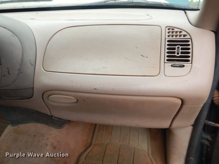 image for item HL9718 1997 Ford F150  SuperCab pickup truck