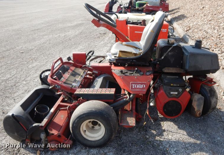 image for item HO9274 Toro Greensmaster 3050  lawn mower