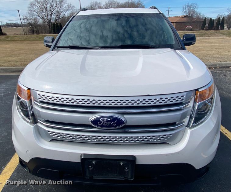 image for item HR9445 2015 Ford Explorer XLT  SUV