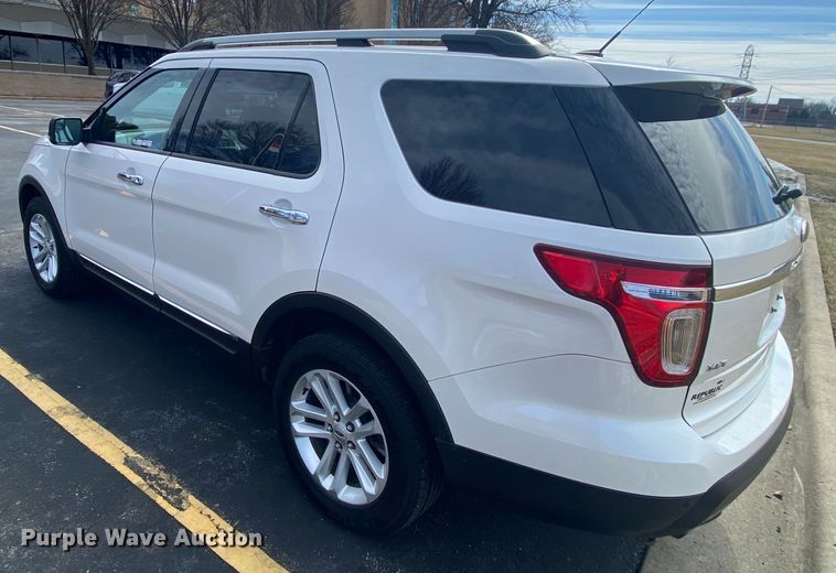 image for item HR9445 2015 Ford Explorer XLT  SUV