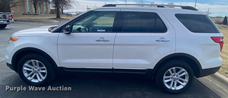 image for item HR9445 2015 Ford Explorer XLT  SUV