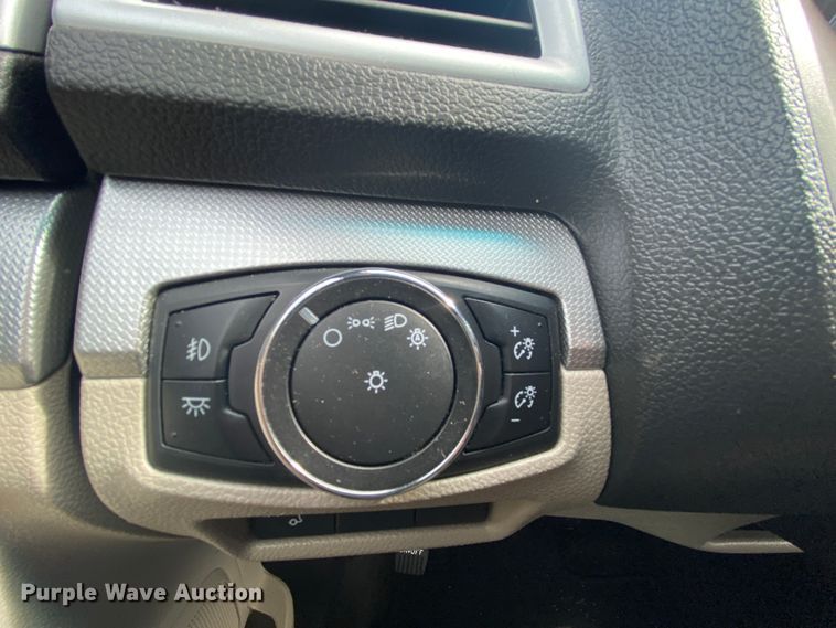 image for item HR9445 2015 Ford Explorer XLT  SUV