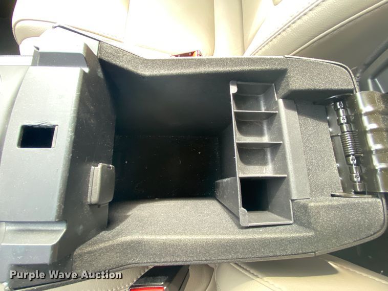 image for item HR9445 2015 Ford Explorer XLT  SUV