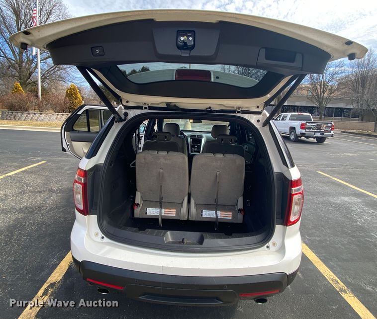 image for item HR9445 2015 Ford Explorer XLT  SUV