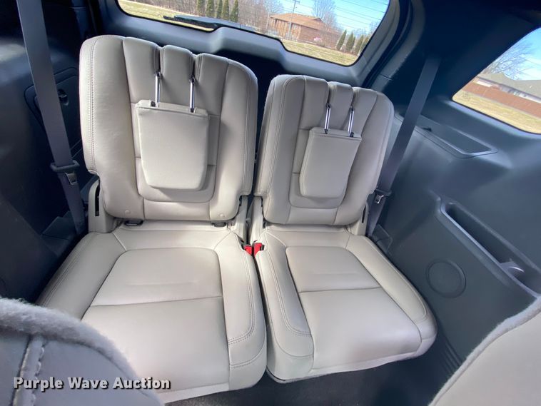 image for item HR9445 2015 Ford Explorer XLT  SUV