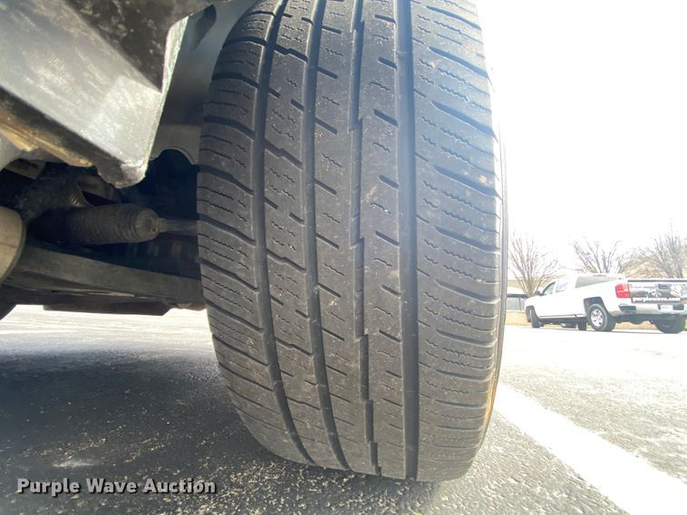 image for item HR9445 2015 Ford Explorer XLT  SUV