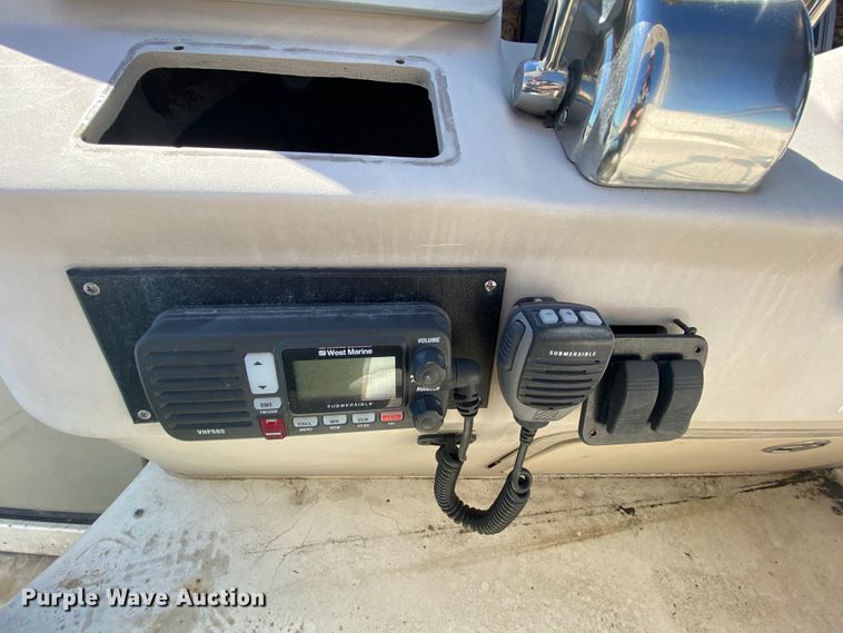 image for item HR9457 2002 Sea Ray Cruiser  boat