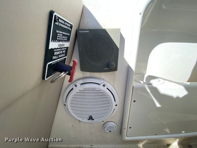 image for item HR9457 2002 Sea Ray Cruiser  boat