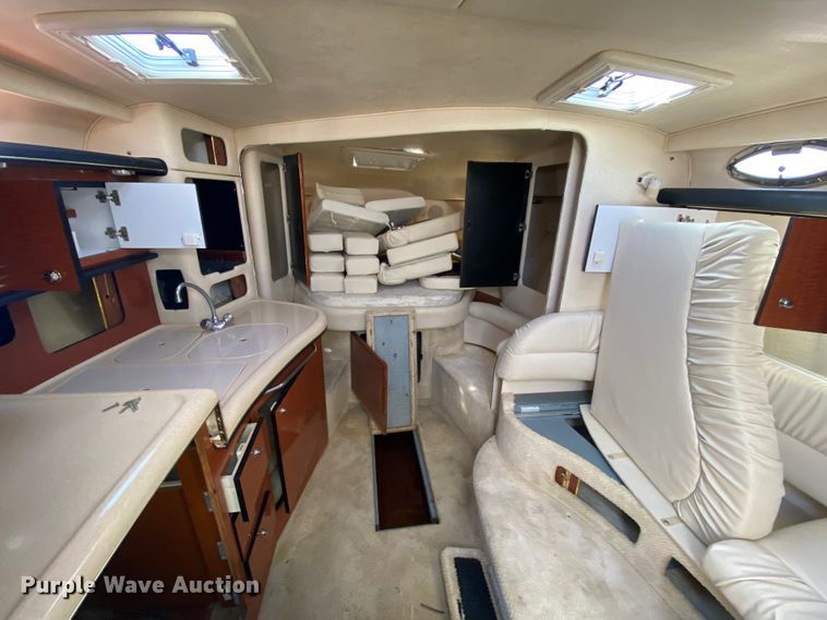 image for item HR9457 2002 Sea Ray Cruiser  boat