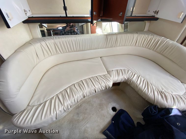 image for item HR9457 2002 Sea Ray Cruiser  boat