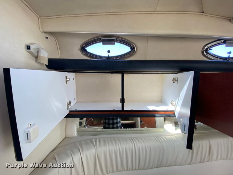 image for item HR9457 2002 Sea Ray Cruiser  boat