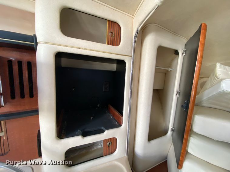 image for item HR9457 2002 Sea Ray Cruiser  boat