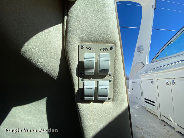 image for item HR9457 2002 Sea Ray Cruiser  boat