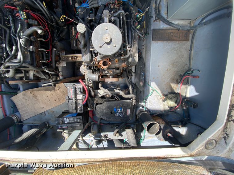 image for item HR9457 2002 Sea Ray Cruiser  boat