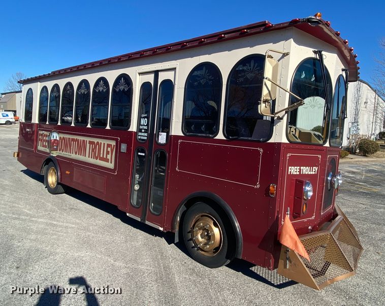 image for item HR9463 2005 Freightliner MB55  trolley