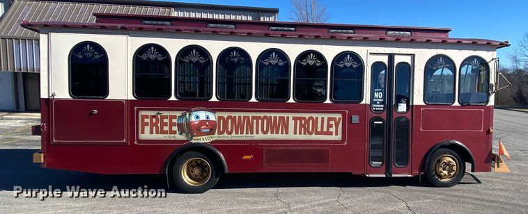 image for item HR9463 2005 Freightliner MB55  trolley