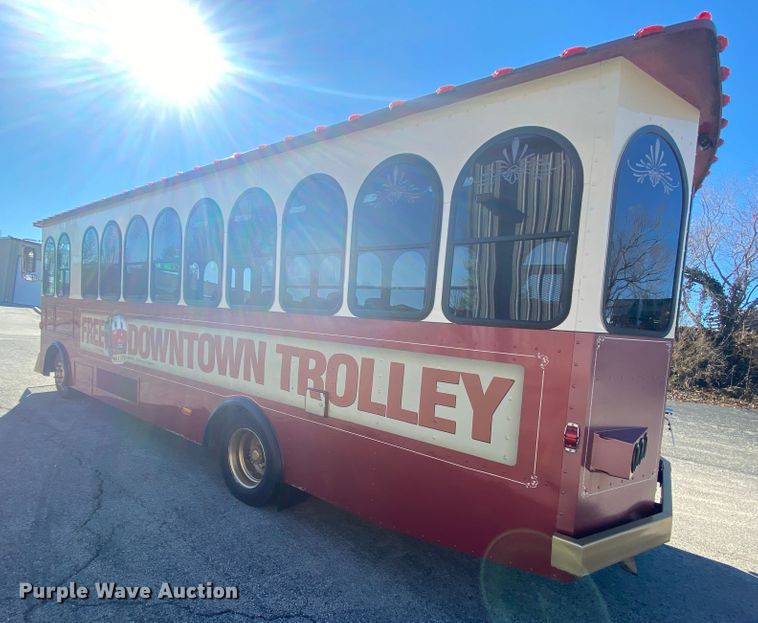 image for item HR9463 2005 Freightliner MB55  trolley