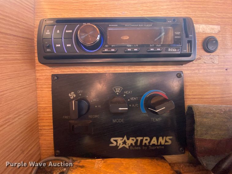 image for item HR9463 2005 Freightliner MB55  trolley