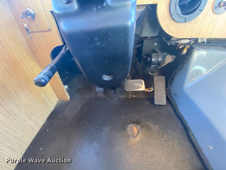 image for item HR9463 2005 Freightliner MB55  trolley