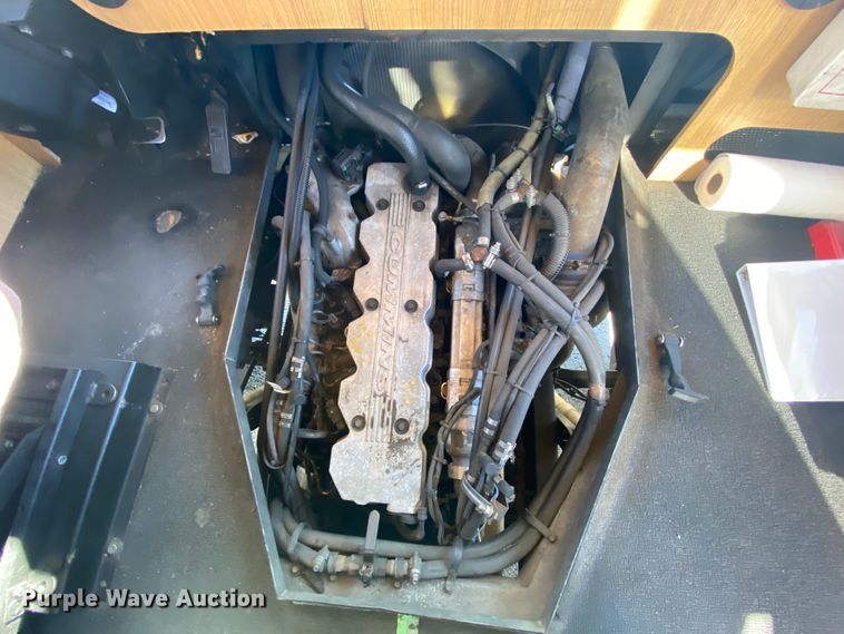 image for item HR9463 2005 Freightliner MB55  trolley