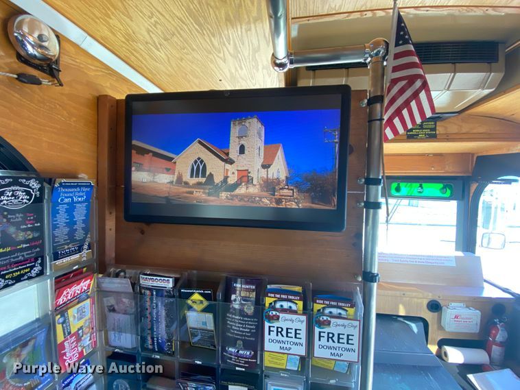 image for item HR9463 2005 Freightliner MB55  trolley