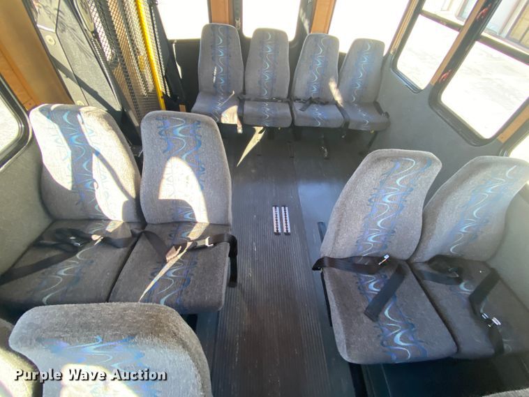 image for item HR9463 2005 Freightliner MB55  trolley