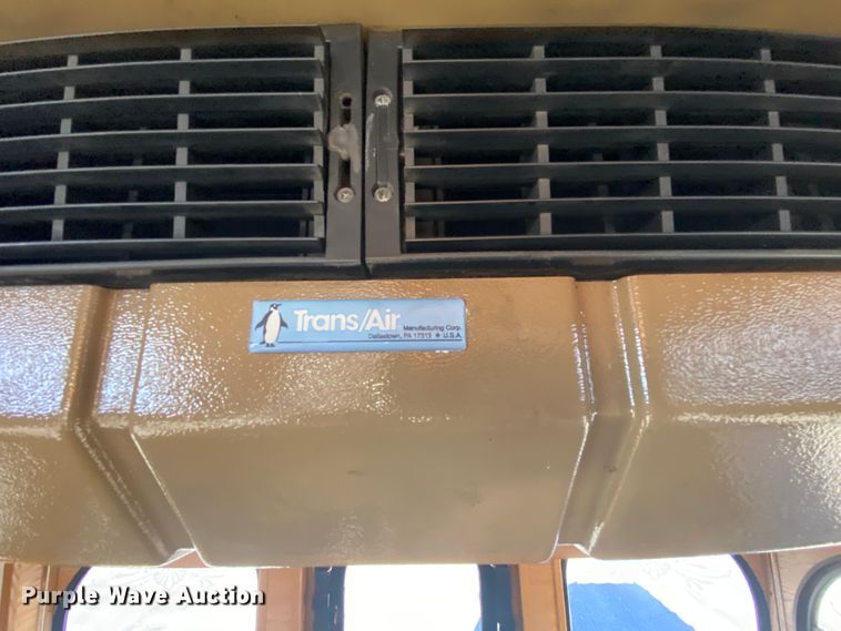 image for item HR9463 2005 Freightliner MB55  trolley