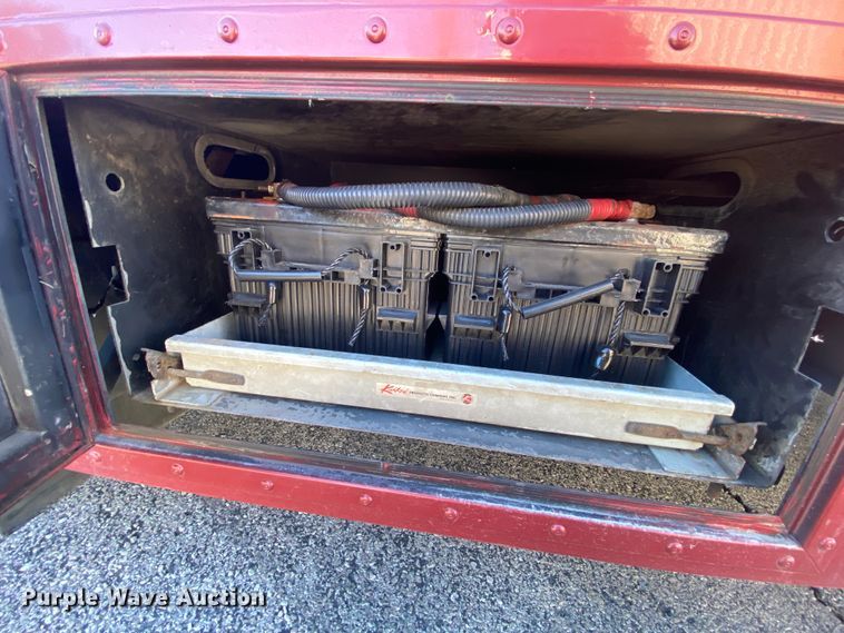 image for item HR9463 2005 Freightliner MB55  trolley