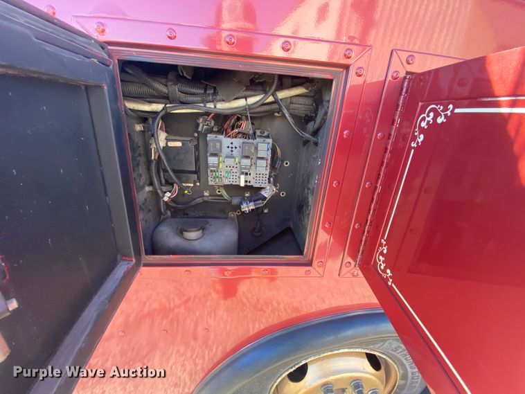 image for item HR9463 2005 Freightliner MB55  trolley