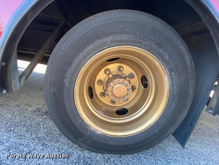 image for item HR9463 2005 Freightliner MB55  trolley