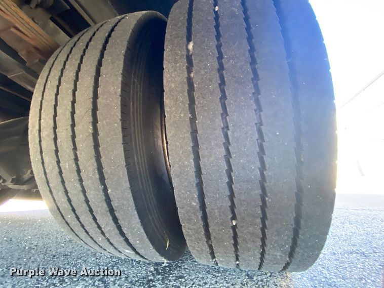 image for item HR9463 2005 Freightliner MB55  trolley